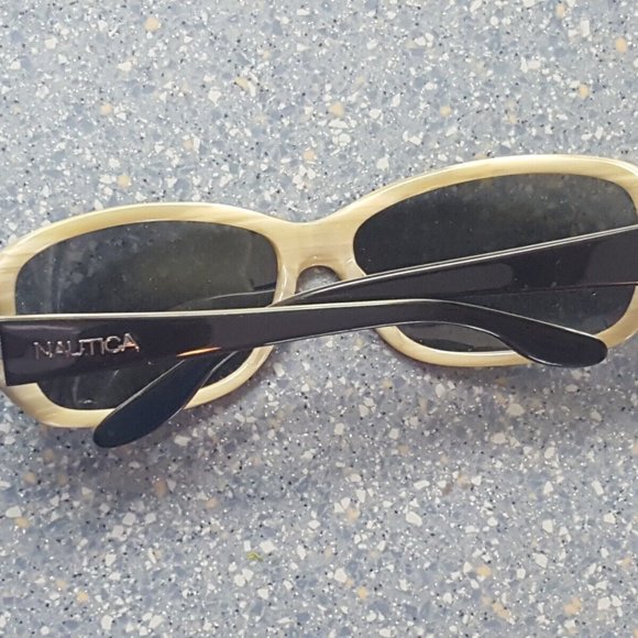 Nautica Sunglasses Escapade style, Black Lined, Polarized,  Sport Wrap Designer - Picture 3 of 5